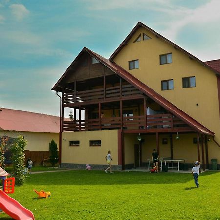 Casa Leu Hotell Curtea de Argeş Exteriör bild