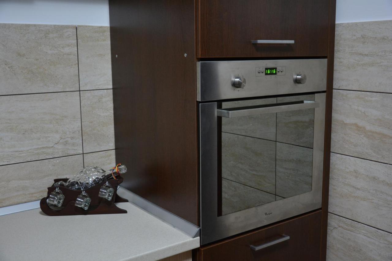 Casa Leu Hotell Curtea de Argeş Exteriör bild